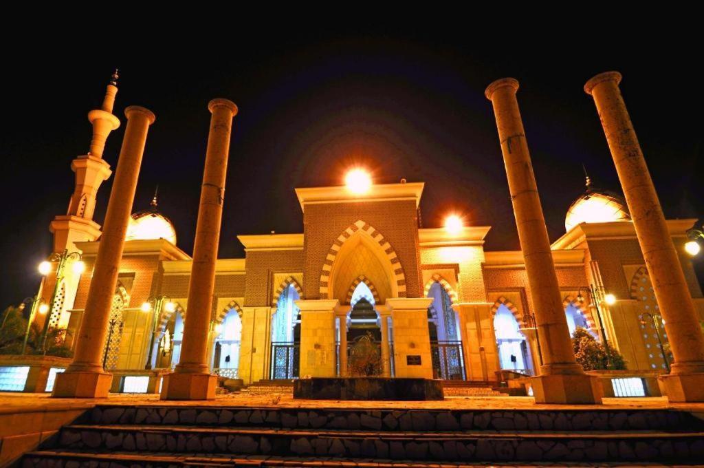 The Rinra Macáçar Exterior foto