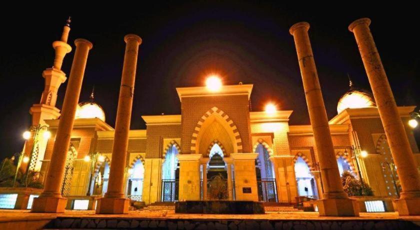 The Rinra Macáçar Exterior foto